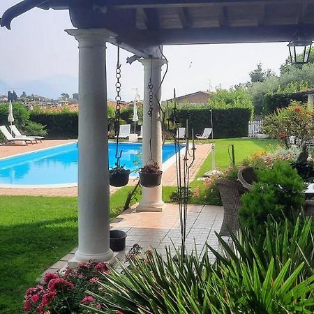 B&B Villa Fiorini Moniga del Garda Exterior foto