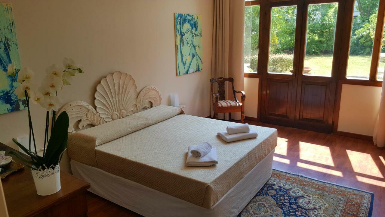 B&B Villa Fiorini Moniga del Garda Exterior foto