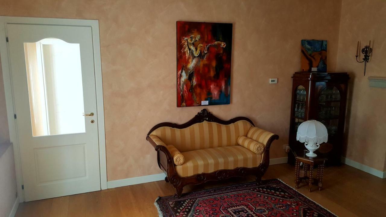 B&B Villa Fiorini Moniga del Garda Exterior foto